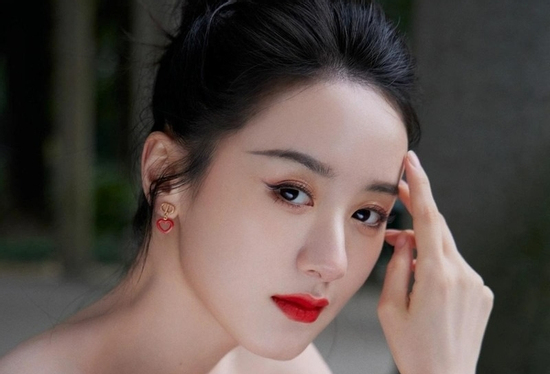 Sau thứ Sáu 7/3/2025, 3 con giáp tài lộc ào ào như thác đổ, hưởng đủ vinh hoa