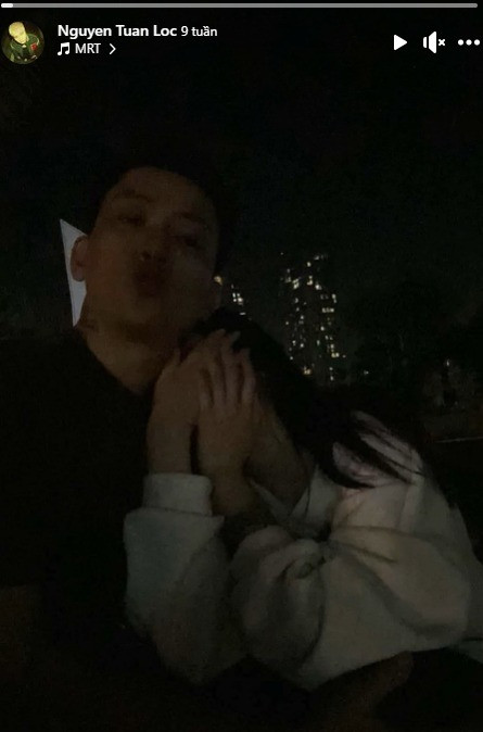 Chi tiết chứng tỏ Hoài Lâm đang chìm đắm trong tình yêu với bạn gái kém 9 tuổi