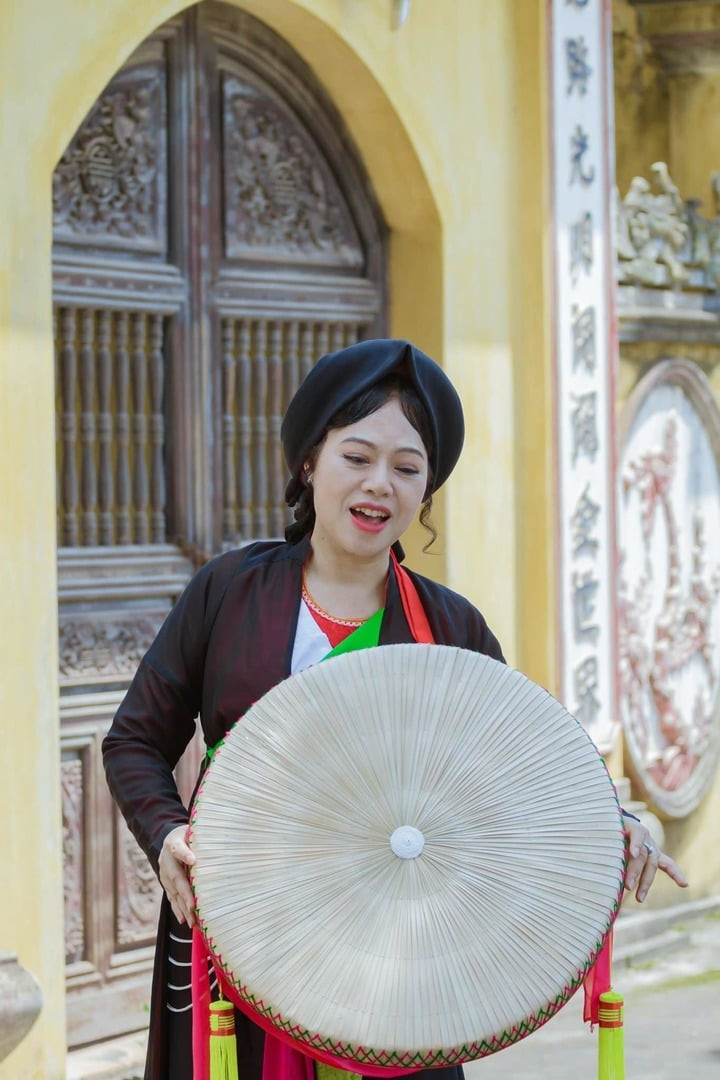 NSND Thuý Hường.