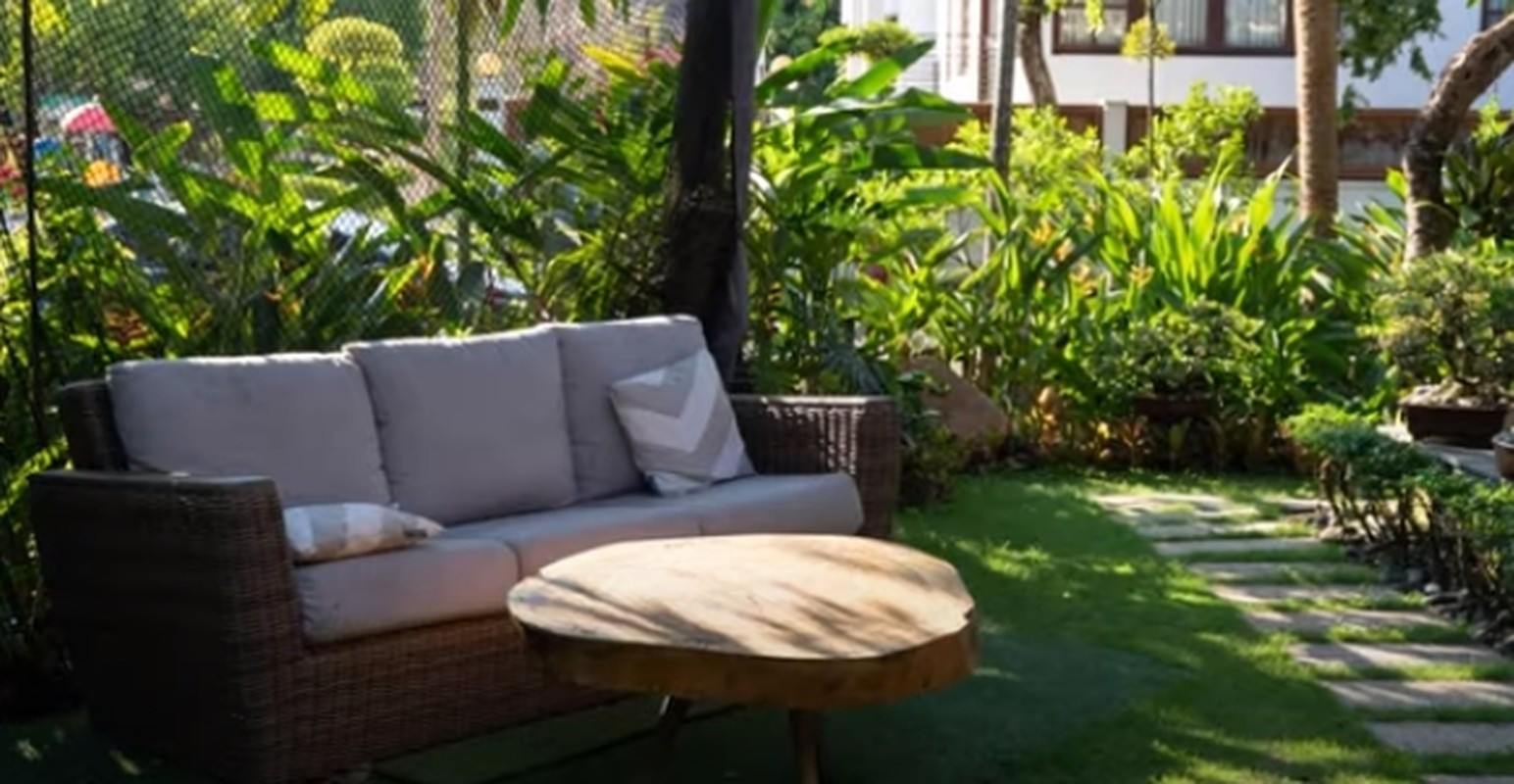 Cuộc sống sang chảnh trong biệt thự nhà vườn gần 20 năm tuổi, mất gần 3 năm mới được xây xong của HH Hà Kiều Anh- Ảnh 27.