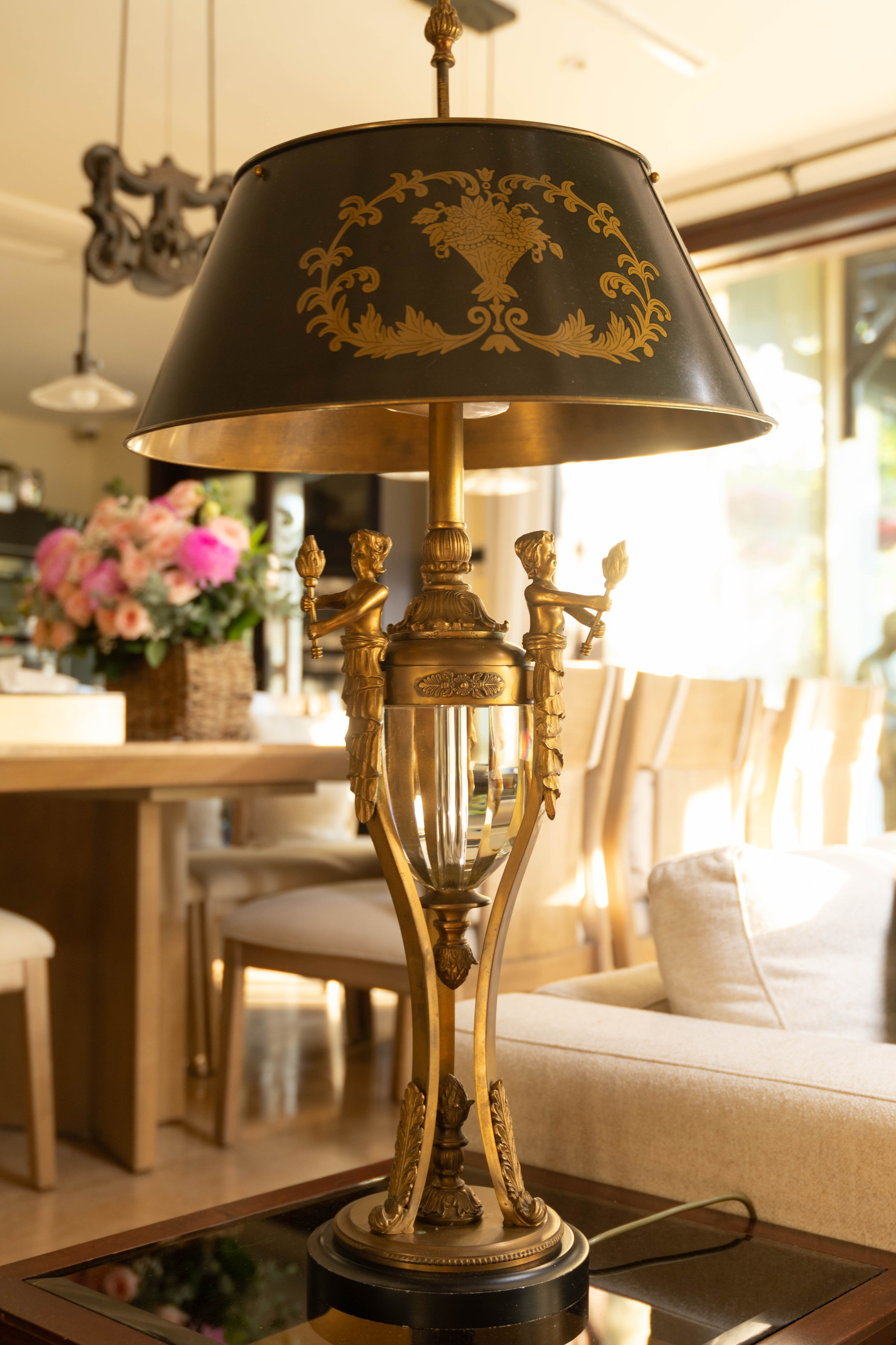 Cuộc sống sang chảnh trong biệt thự nhà vườn gần 20 năm tuổi, mất gần 3 năm mới được xây xong của HH Hà Kiều Anh- Ảnh 18.