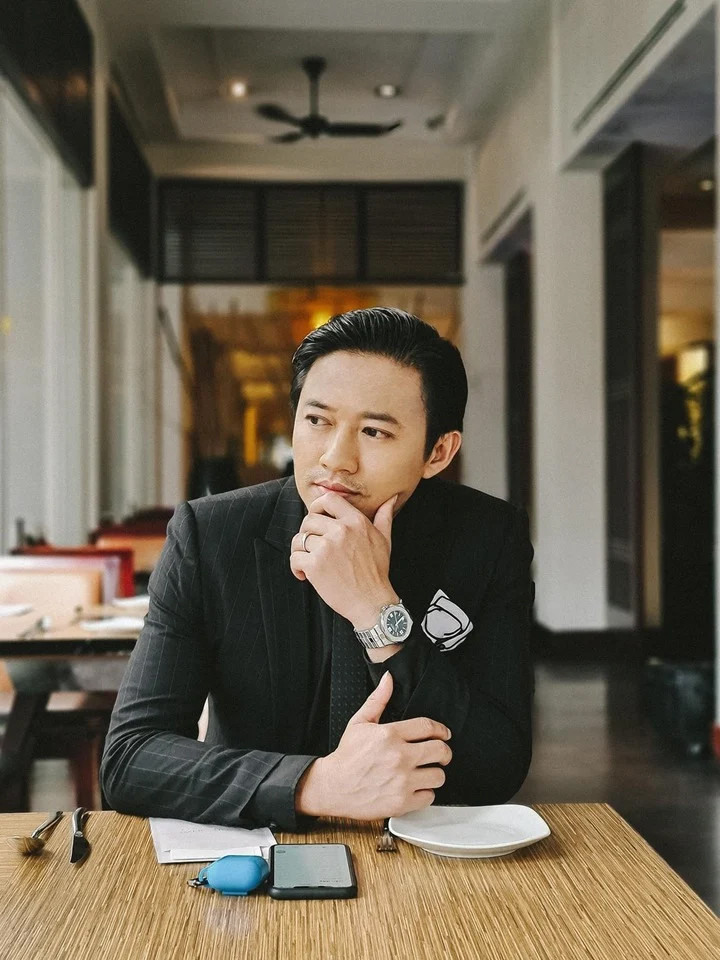 Chị gái Quý Bình bật khóc tại tang lễ xót xa chia sẻ chi tiết ít ai biết về em trai