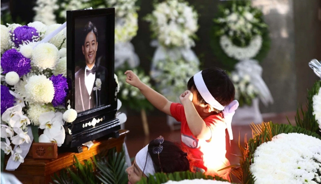 Danh hài Hồng Tơ: 'Con trai Quý Bình mới có 3 tuổi thôi. Chỉ còn một tuần lễ nữa là sinh nhật cháu rồi' - Ảnh 2