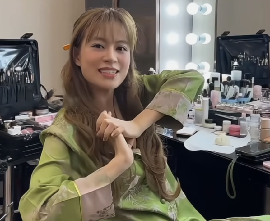 Hoàng Thùy Linh để lộ hàng loạt dấu hiệu trước nghi vấn mang bầu lần 2