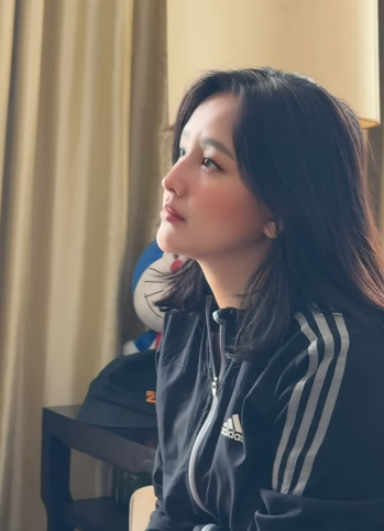 4 lần bị nghi phẫu thuật thẩm mỹ Mai Phương Thúy tiếp tục dao kéo ở tuổi U40