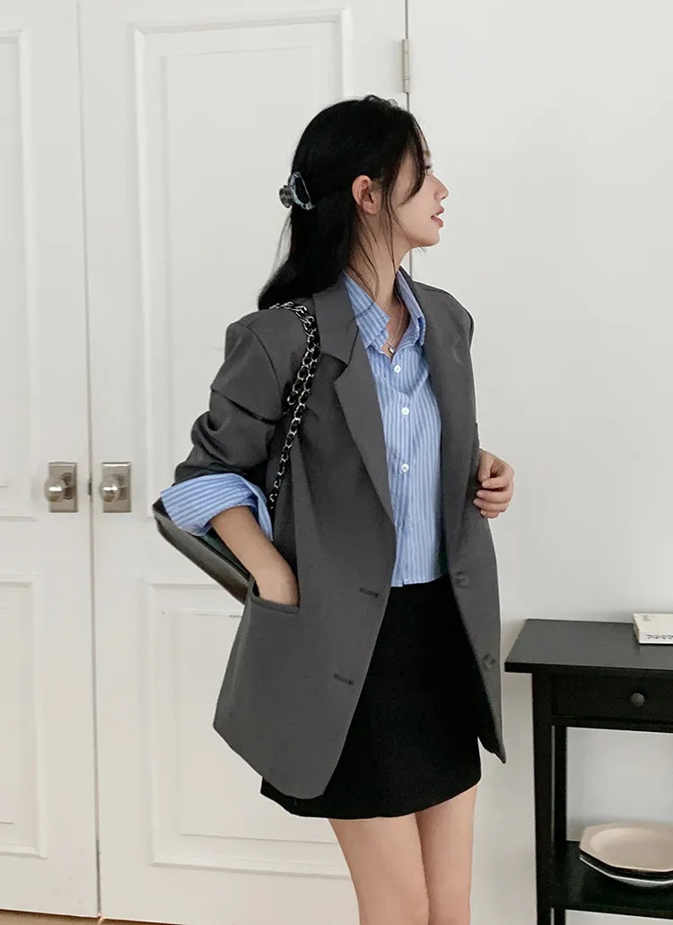 Cách mặc đồ thu gọn vòng eo, tôn dáng- Ảnh 4.