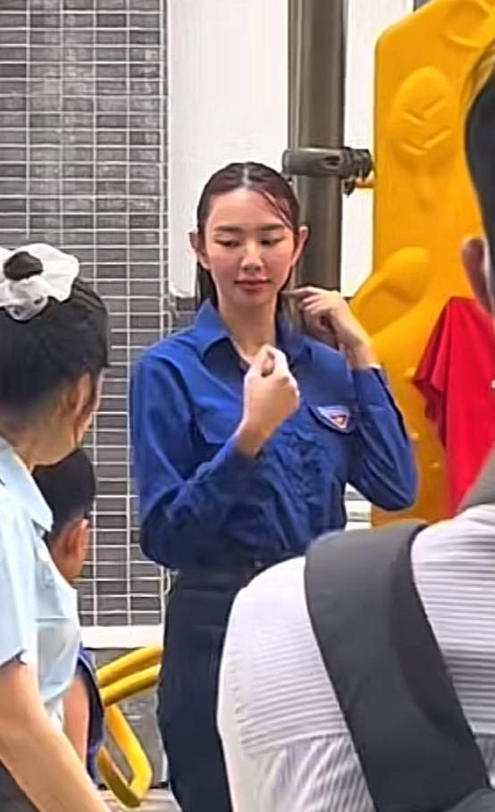 Hoa hậu Thùy Tiên xuất hiện sau ồn ào