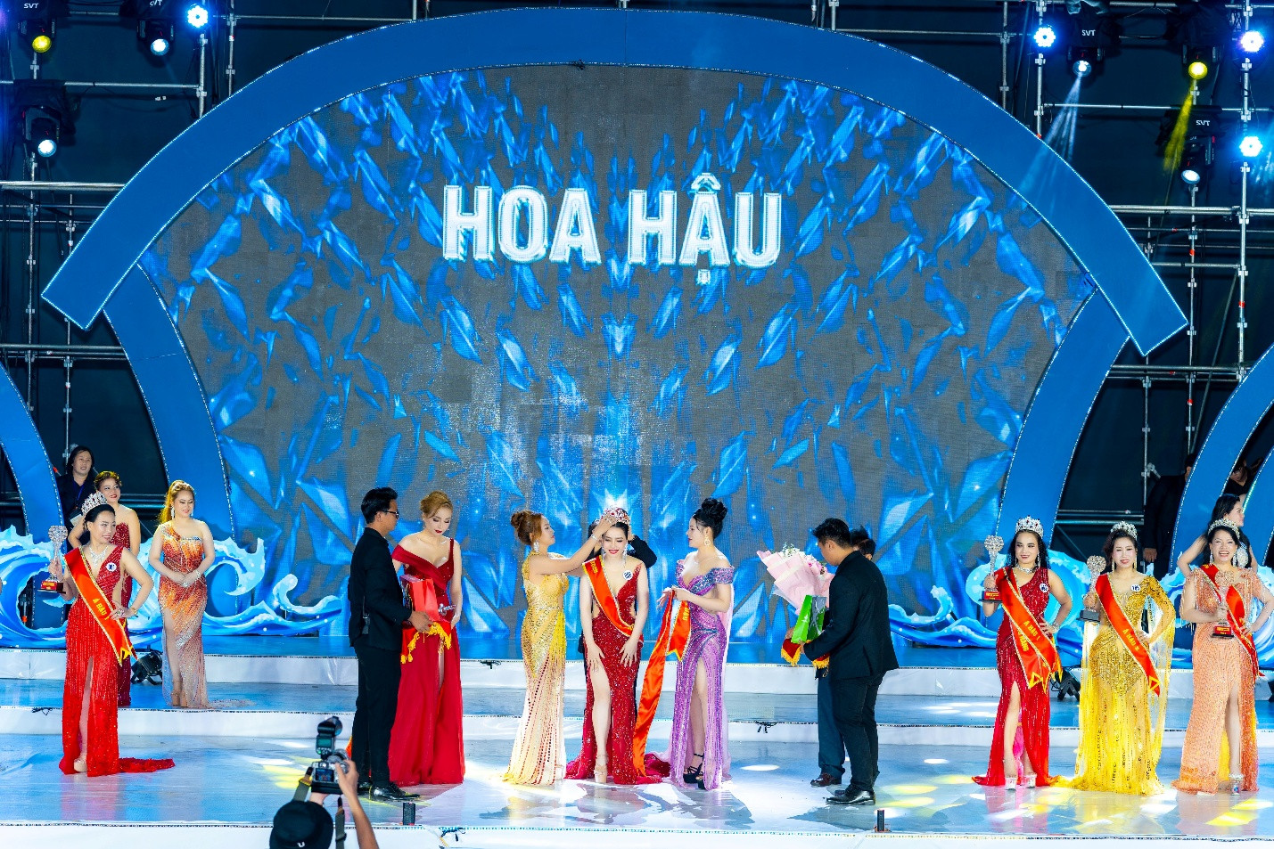Hoa hậu5.jpg