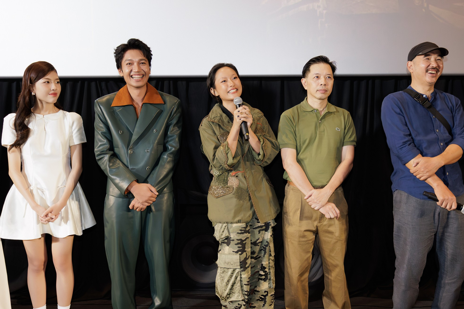 Thái Hòa, Quang Tuấn xin khán giả hãy ra rạp xem 'Địa đạo' ảnh 1