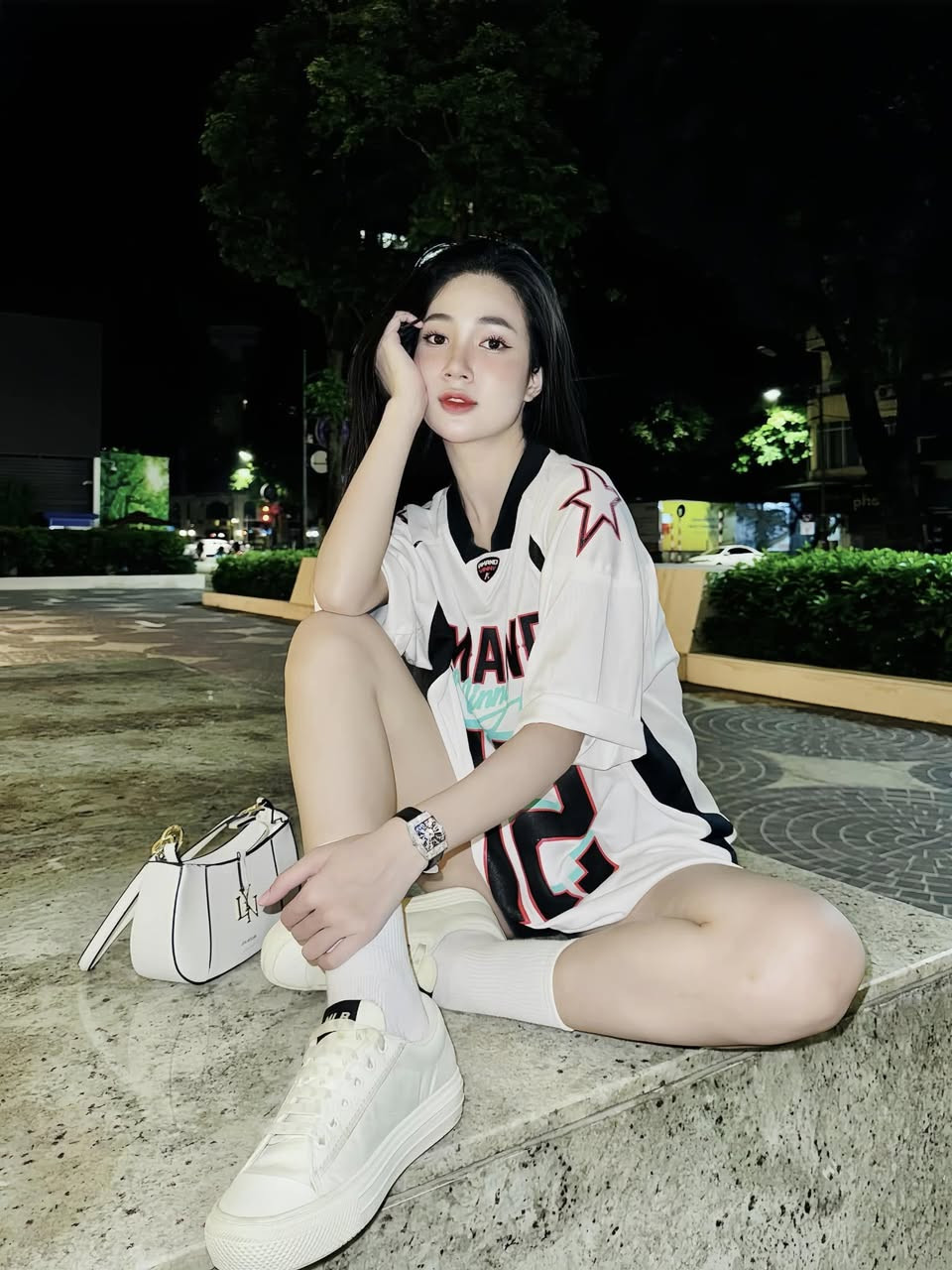 Vẻ đời thường của nữ diễn viên quê Bắc Ninh đang bị chê trong 'Cha tôi, người ở lại' - Ảnh 8.