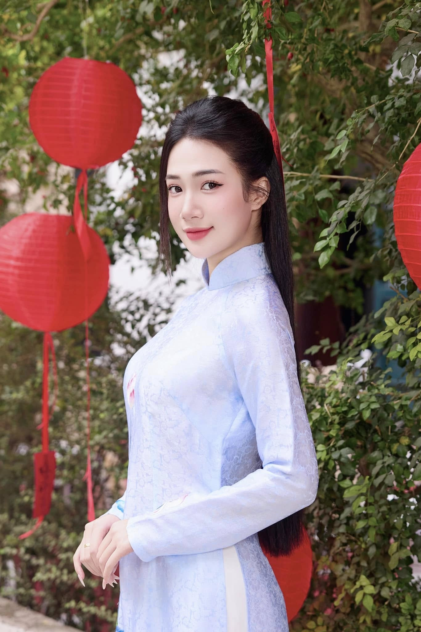 Vẻ đời thường của nữ diễn viên quê Bắc Ninh đang bị chê trong 'Cha tôi, người ở lại' - Ảnh 10.