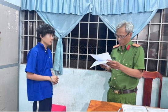 Vụ 2 mẹ con chết bất thường trong nhà: Bắt giữ khẩn cấp thiếu niên 16 tuổi