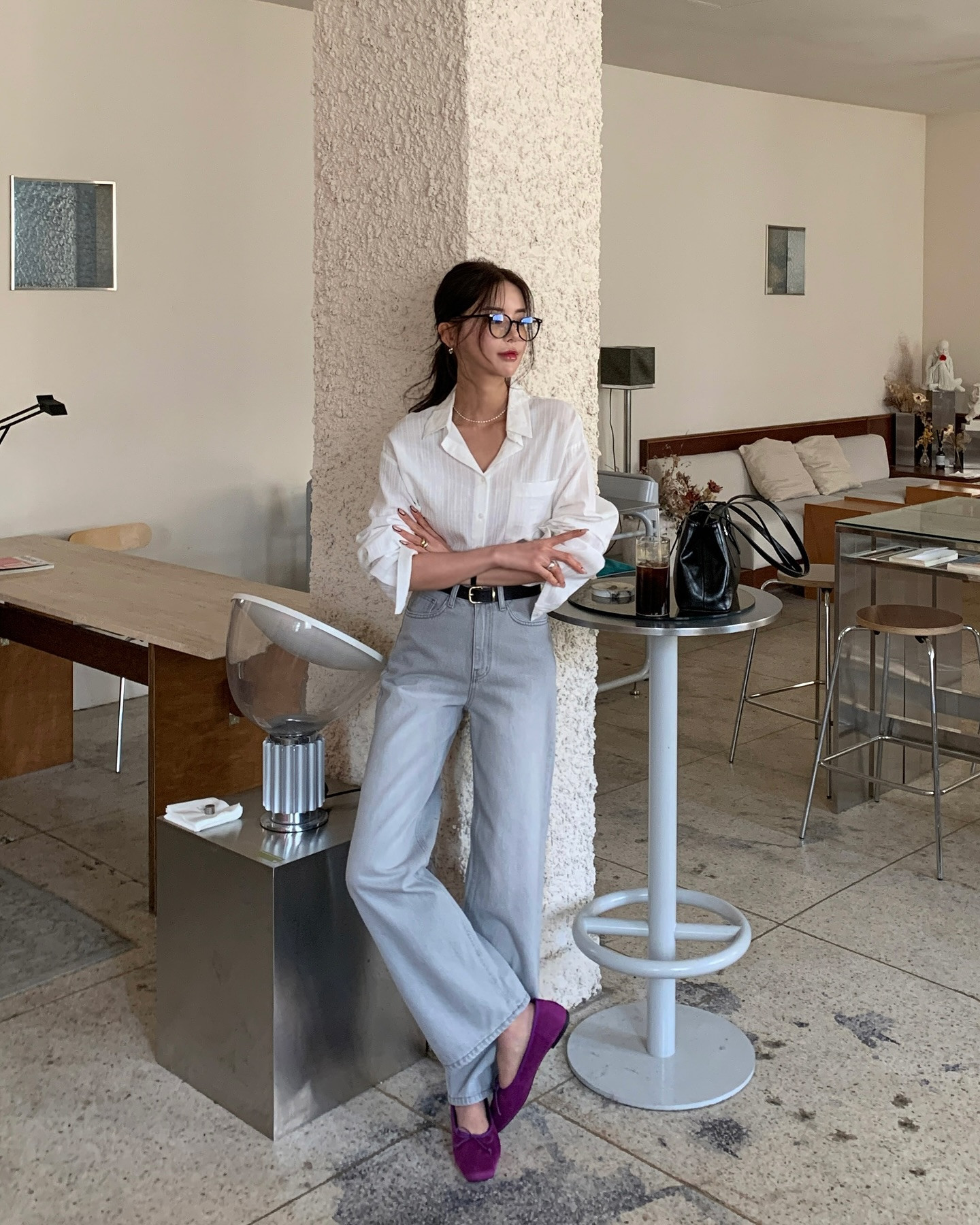 4 mẫu áo cơ bản giúp chị em mặc đẹp suốt mùa hè- Ảnh 3.