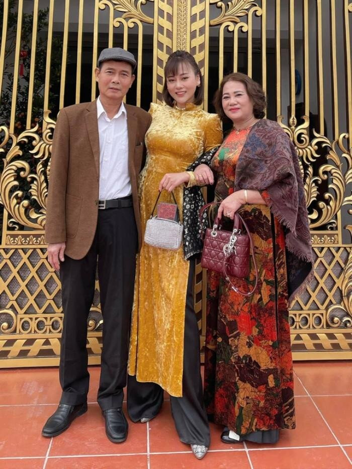 Bất ngờ với cơ ngơi bề thế của bố mẹ Phương Oanh tại quê nhà- Ảnh 3.