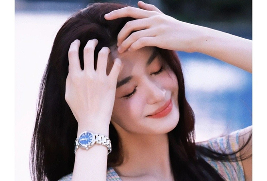 Đúng 18h thứ Sáu 11/4/2025, 3 con giáp sự nghiệp tăng tiến như hổ mọc thêm cánh, buôn may bán đắt