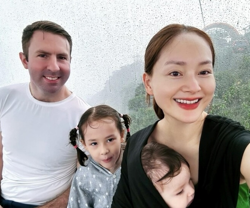 Với kinh nghiệm sống ở nhiều loại hình căn hộ khác nhau, cô rất kỹ lưỡng trong việc chọn không gian sống cho gia đình.