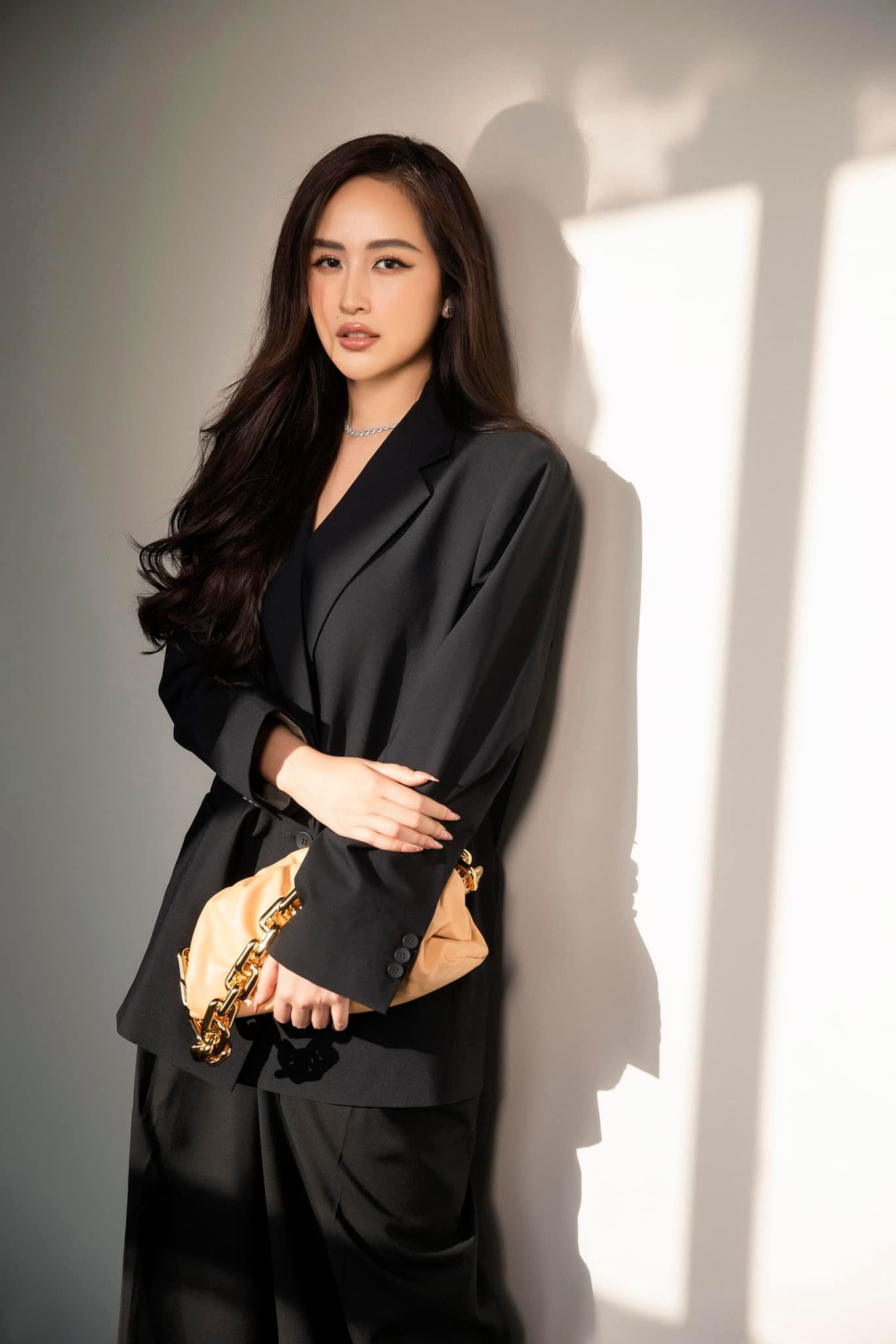 Mai Phương Thúy giàu cỡ nào mà dám chi 21 tỷ đồng trong 1 ngày