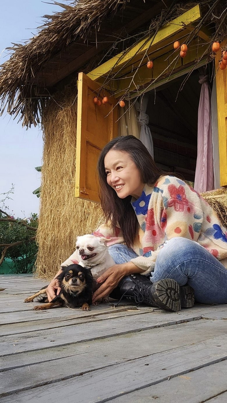 Căn 'nhà tranh' đẹp như phim trường của đạo diễn đang gây tiếng vang với 'Địa đạo'- Ảnh 13.