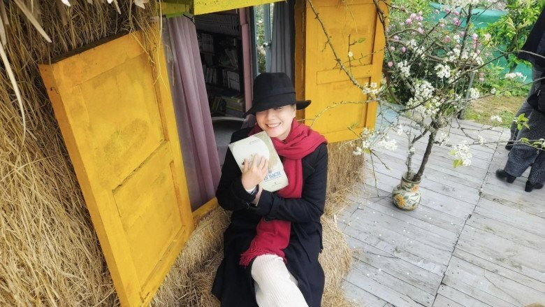 Căn 'nhà tranh' đẹp như phim trường của đạo diễn đang gây tiếng vang với 'Địa đạo'- Ảnh 17.