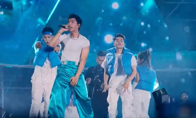 HIEUTHUHAI bị soi khoảnh khắc lộ điểm nhạy cảm khi đi tập gym