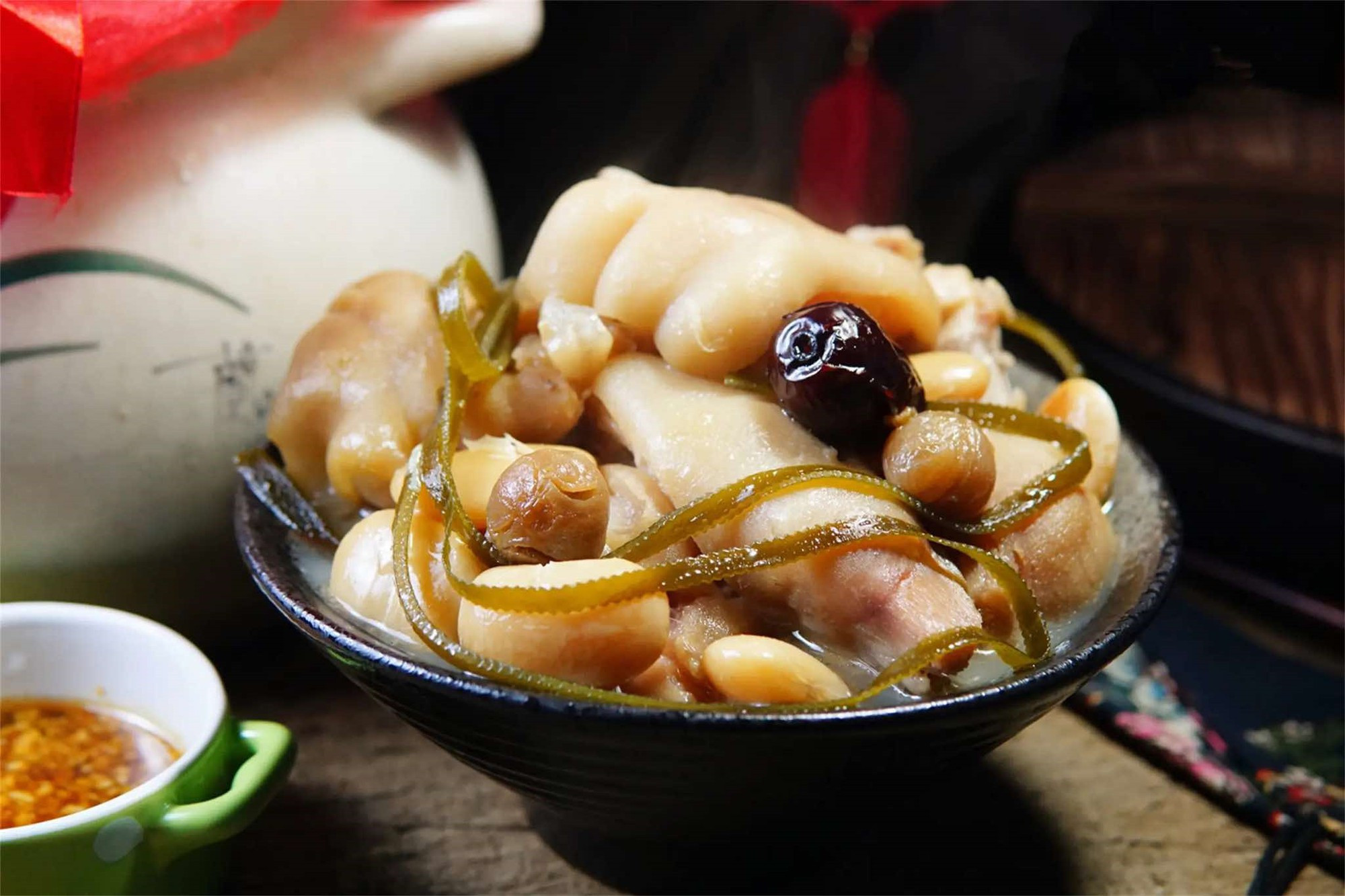 Phụ nữ nên ăn nhiều hơn 4 món này: Nguyên liệu giàu collagen giúp da mịn đẹp, chống khô nẻ và tràn đầy sức sống - Ảnh 3.