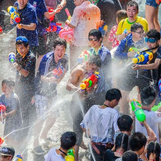 27 người thiệt mạng trong ngày đầu tiên nghỉ lễ Songkran tại Thái Lan