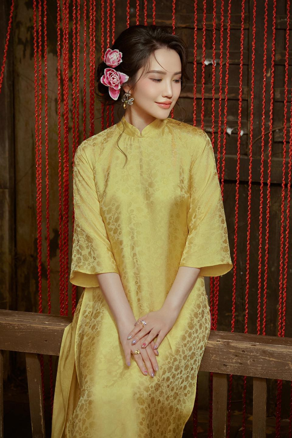 Ngỡ ngàng nhan sắc tiểu thư đình đám Sài thành sau 4 năm làm vợ thiếu gia Phan Thành