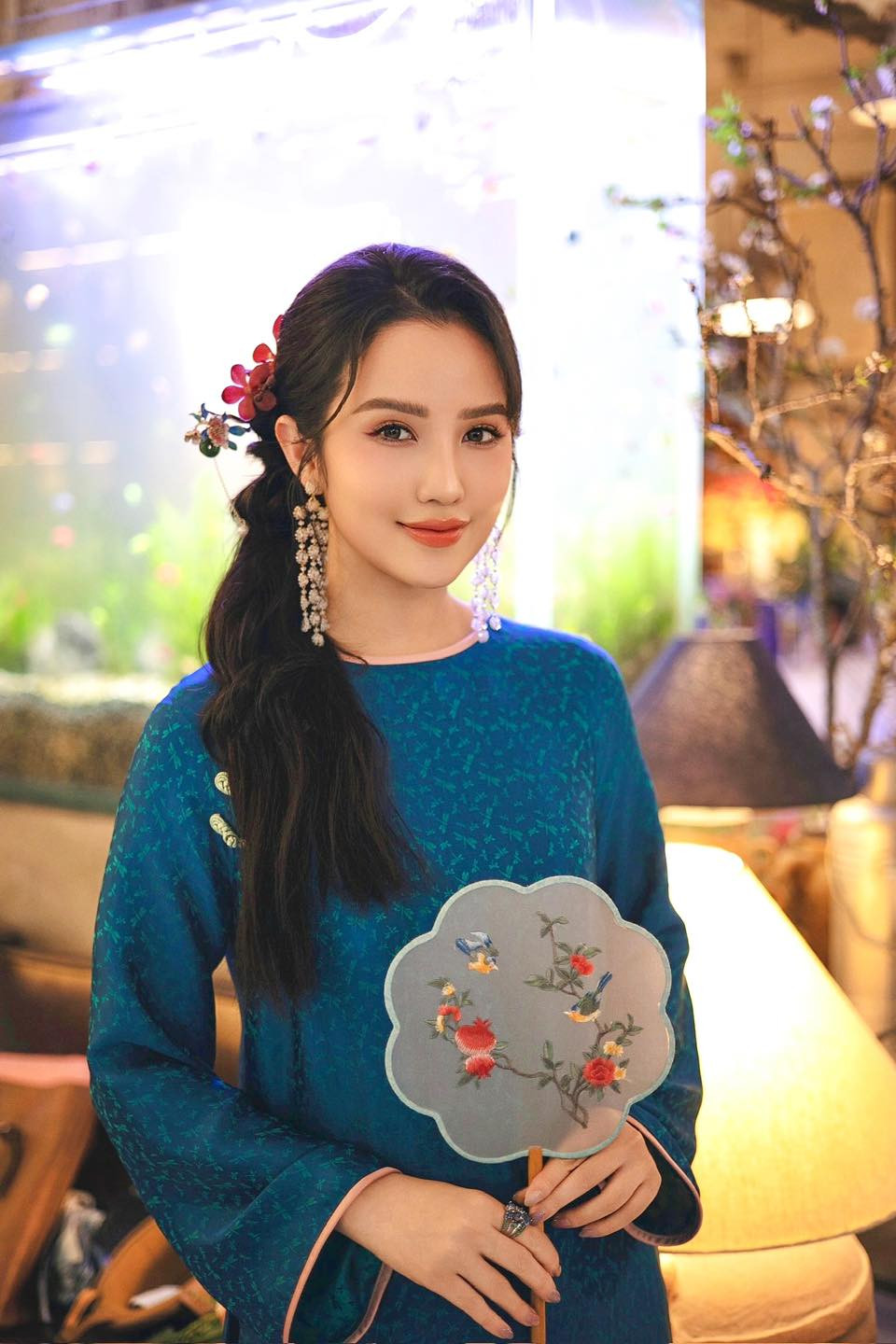 Ngỡ ngàng nhan sắc tiểu thư đình đám Sài thành sau 4 năm làm vợ thiếu gia Phan Thành
