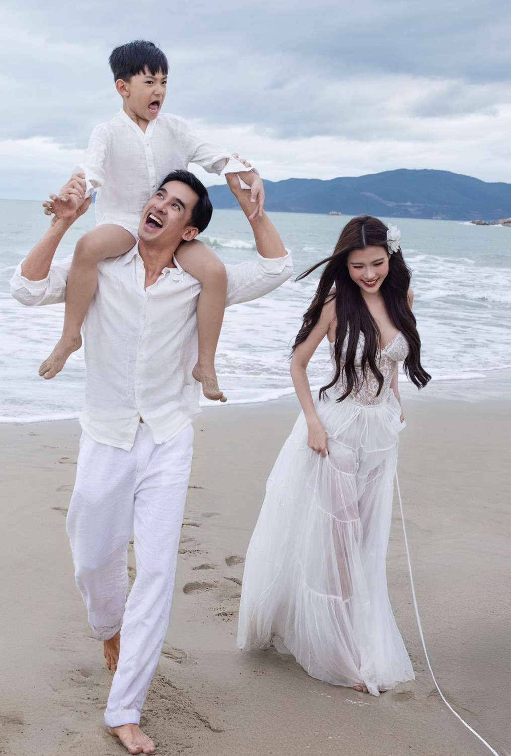 Lương Thế Thành Thúy Diễm kỷ niệm 9 năm ngày cưới