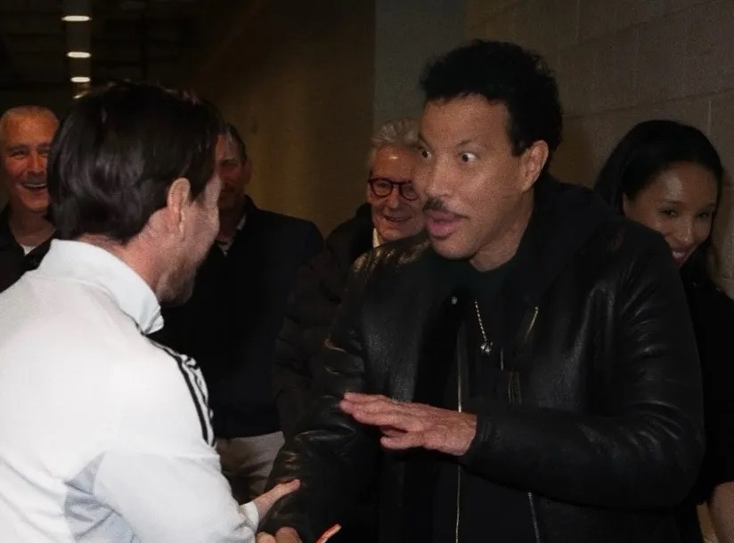 Messi richie the sun.jpg