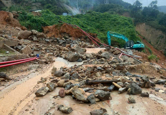 Sạt lở nhà máy thủy điện Nậm Lúc ở Lào Cai