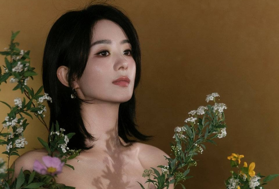 Triệu Lệ Dĩnh được khen ngợi vì nhân cách tuyệt vời chỉ qua hành động nhỏ này