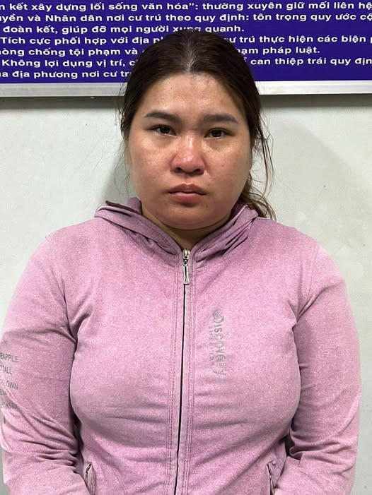 Bắt tạm giam, khám xét nơi ở của nữ nhân viên ngân hàng