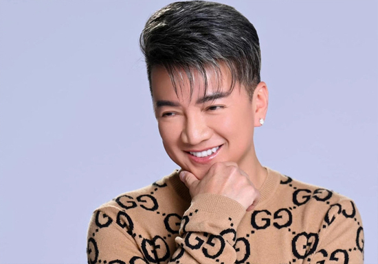 Đàm Vĩnh Hưng hết bị cấm hát, phản hồi tin trở lại biểu diễn