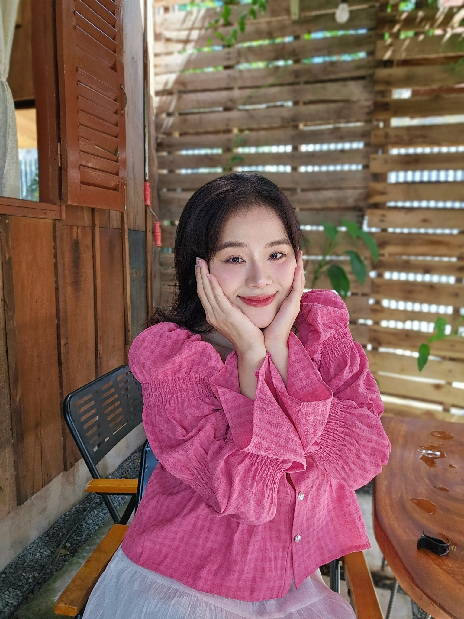 Ngã ngửa diện mạo thánh sún Ngân Thảo sau 6 năm thi Thách Thức Danh Hài