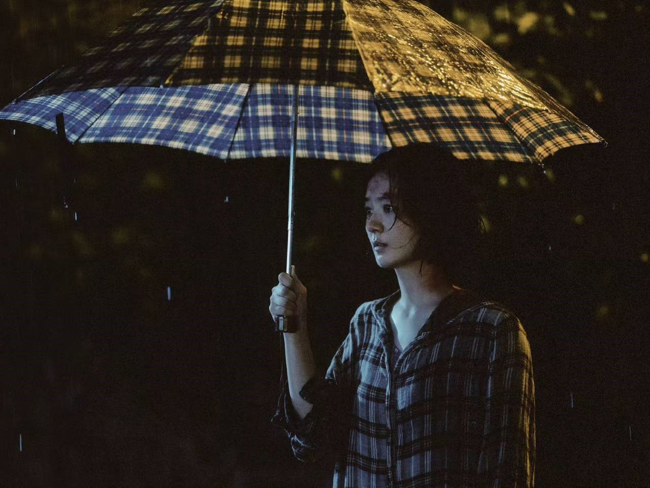 Triệu Lệ Dĩnh giúp Hoa Hướng Dương có hơn 500 tỷ đồng trong 11 ngày, nhưng doanh thu vẫn không được như kỳ vọng - Ảnh 3