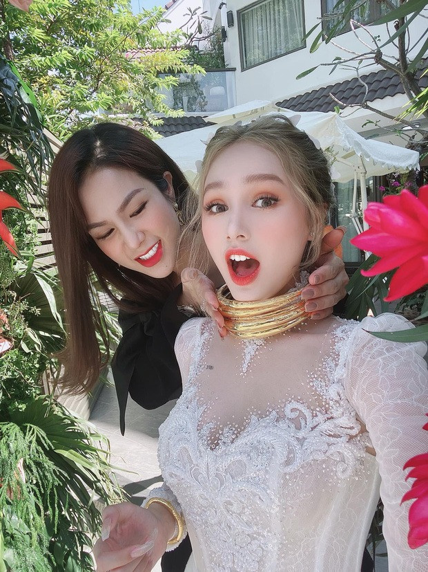 Xoài Non hiếm hoi tái ngộ em dâu cũ Diệp Lâm Anh sau 5 năm khung hình chung gây sốc visual