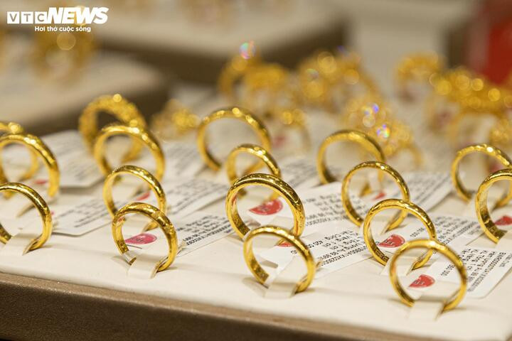 Giá vàng trong nước được dự báo có thể đạt kỷ lục 110 triệu đồng/lượng. (Ảnh minh họa: Minh Đức)