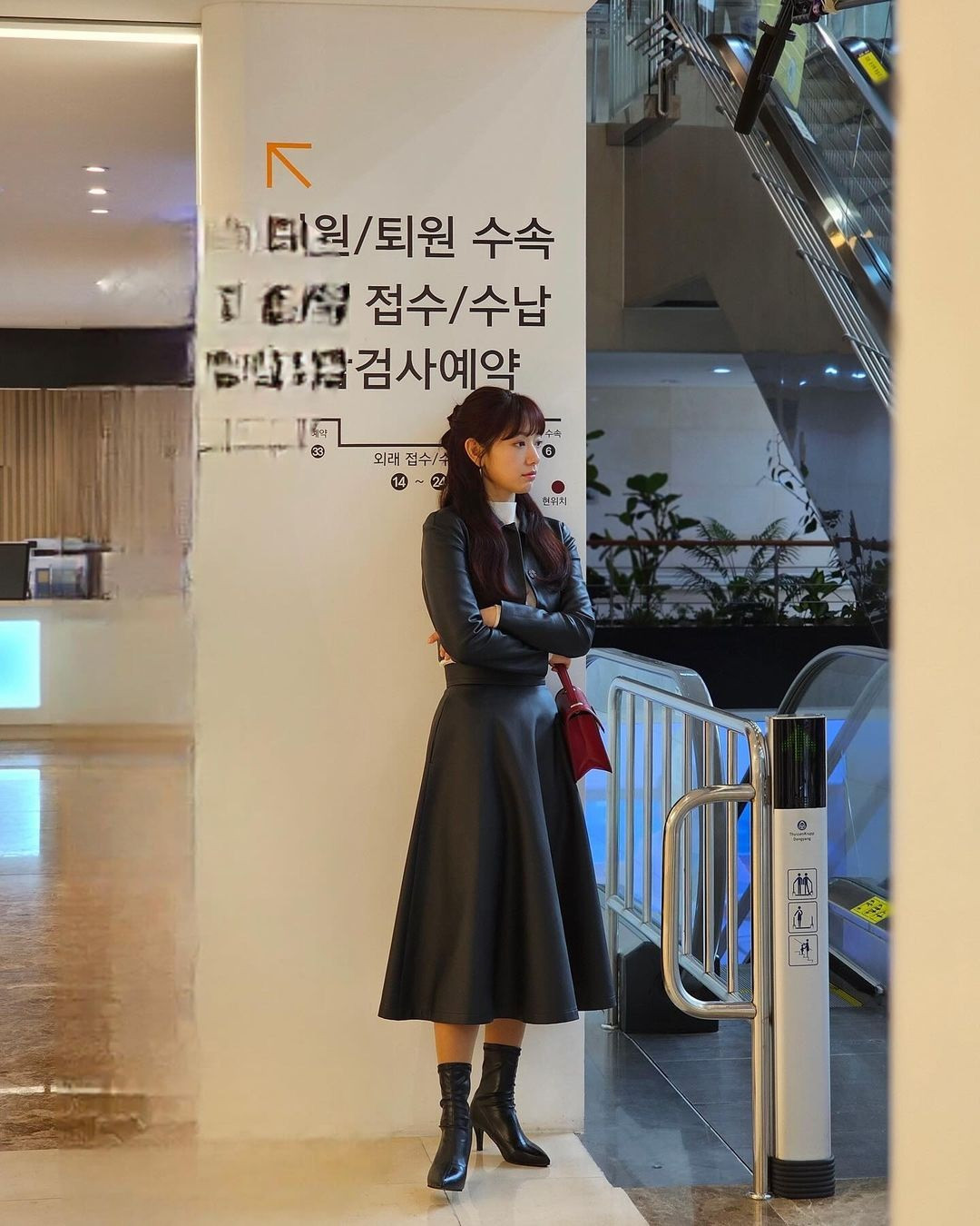 Nữ diễn viên có tủ đồ lớn nhất trong phim Hàn: Mỗi ngày 1 bộ thì gần 1 năm mới mặc hết- Ảnh 8.