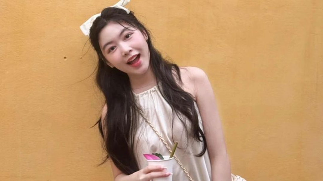 Ái nữ nhà MC Quyền Linh 19 tuổi đã sở hữu xe sang 8 tỷ đồng- Ảnh 4.