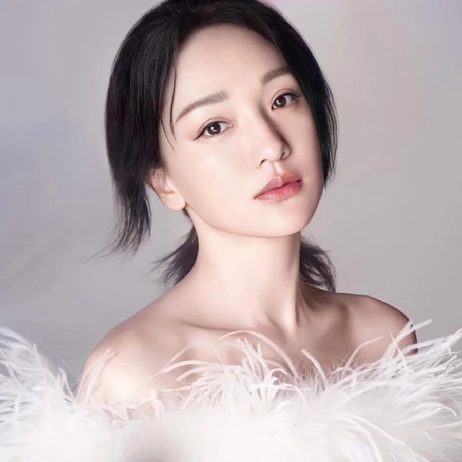 chau tan gay tranh cai khi lo nhan sac khong qua chinh sua o tuoi 51 hinh anh 3