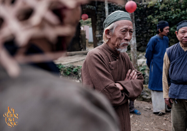 Nam diễn viên gạo cội có tạo hình khác lạ trong