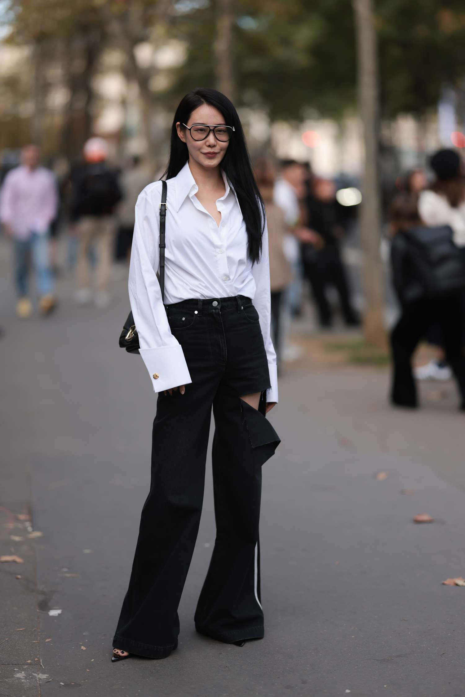 Bí quyết chọn quần dài cho người có vòng eo to- Ảnh 1.