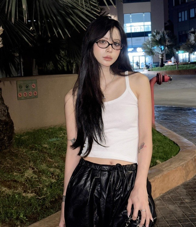 Chân dung bạn gái yêu 7 năm của Misthy Mặt cá tính dáng chuẩn profile đỉnh chóp