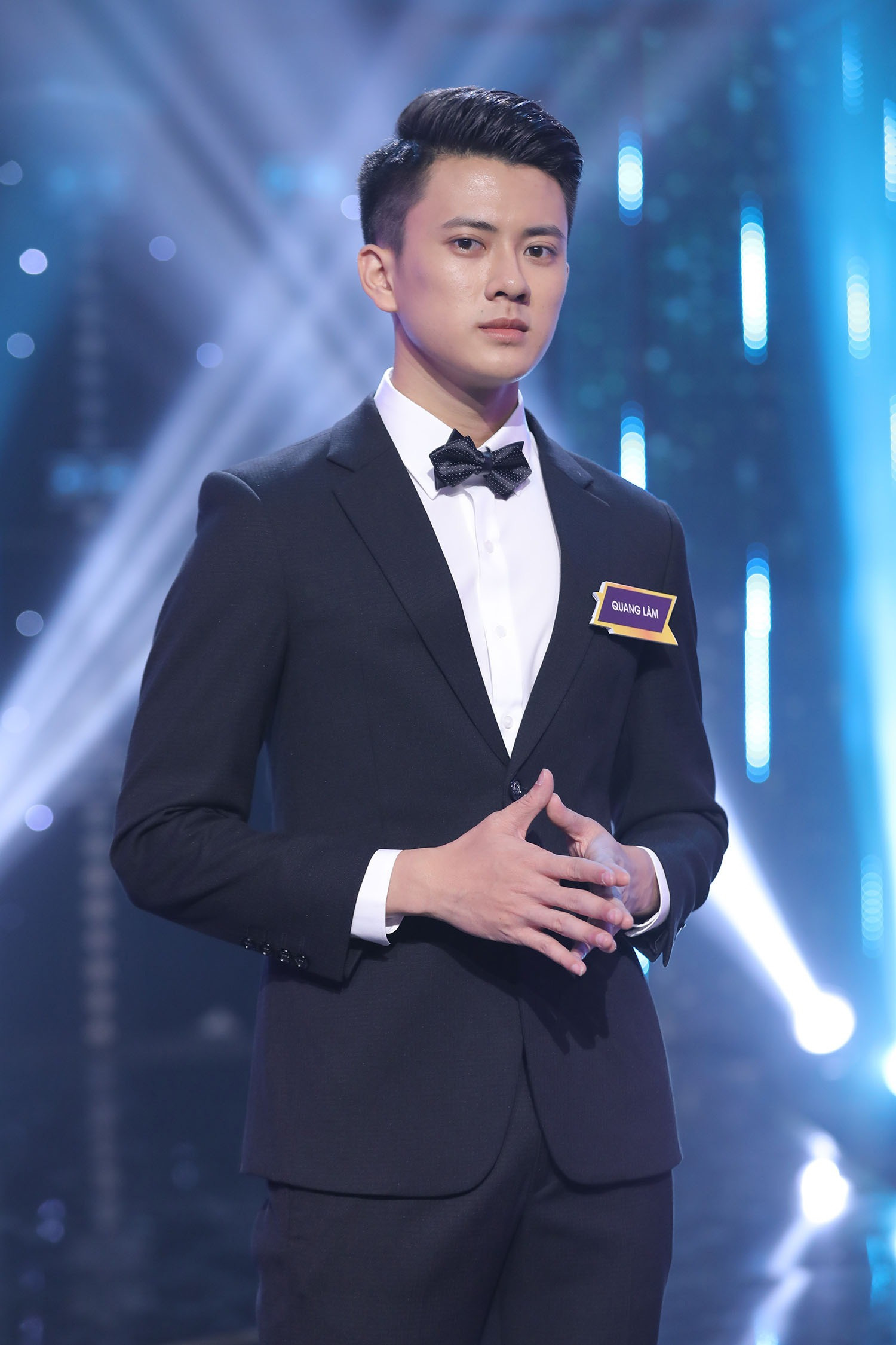 Danh tính chàng bác sĩ Tuyên Quang đang nổi rần rần MXH vì ngoại hình cực phẩm