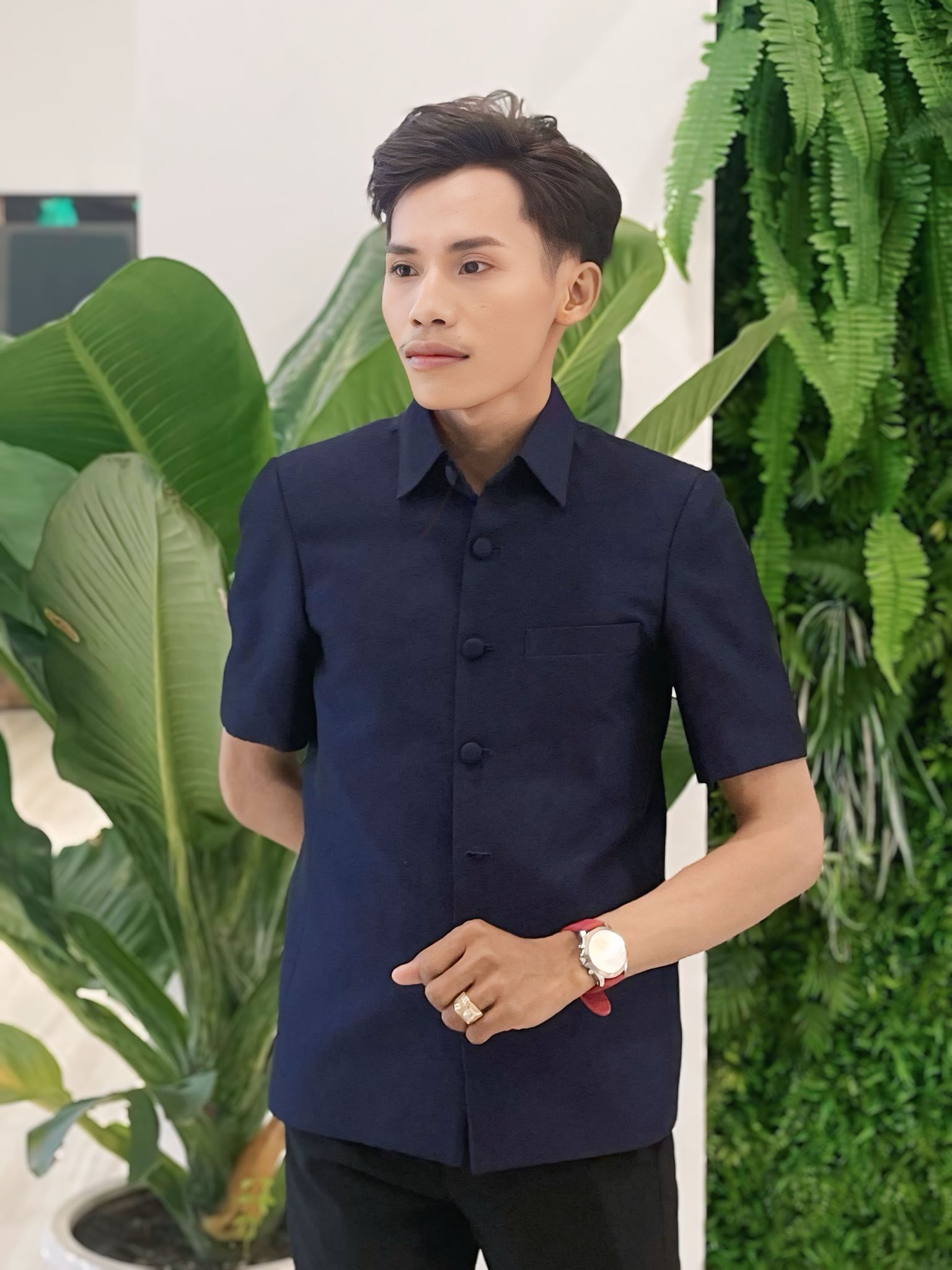 Nhận chẳng ra thí sinh hot nhất Nam Vương Campuchia màn đập mặt xây lại