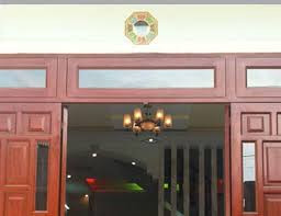 Hai nhà có cửa đối diện nhau và cách hóa giải chuẩn phong thủy- Ảnh 5.