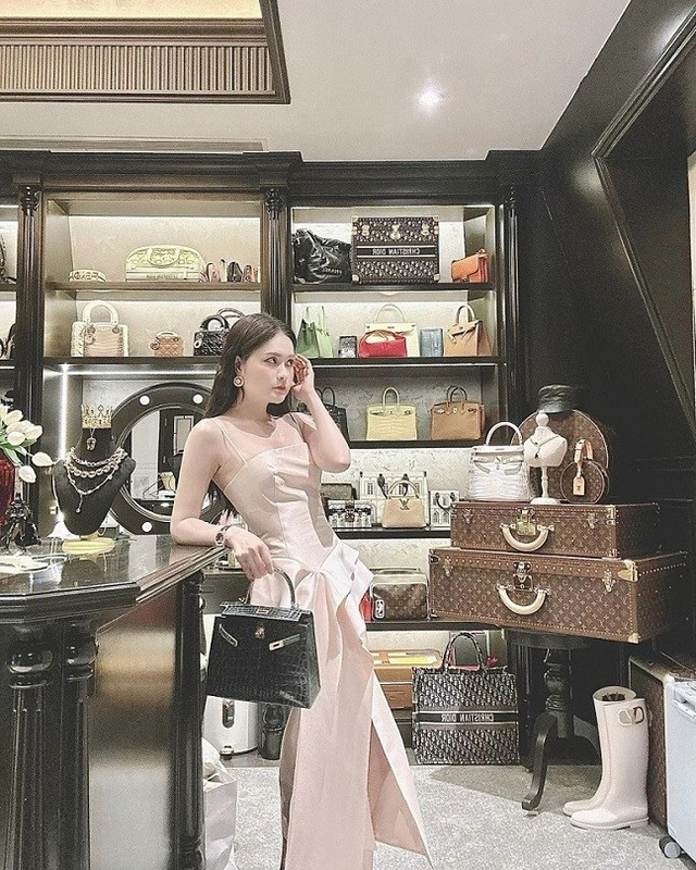 Khối tài sản khủng của Đoàn Di Băng trước hàng loạt ồn ào