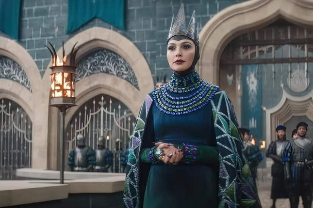 Kiếp nạn mới của Bạch Tuyết ảnh 1