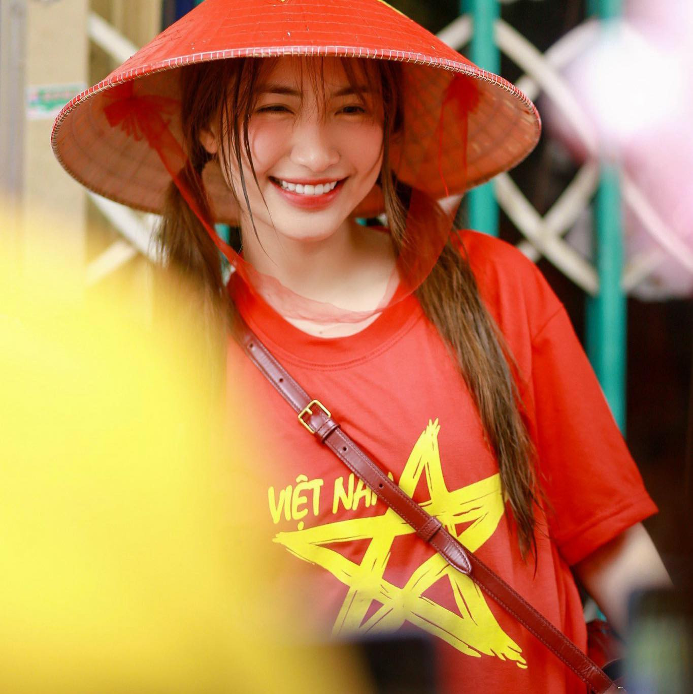 Nhan sắc đời thường của nữ ca sĩ quê Bắc Ninh được vinh danh '100 gương mặt tiêu biểu của Việc tử tế' - Ảnh 3.